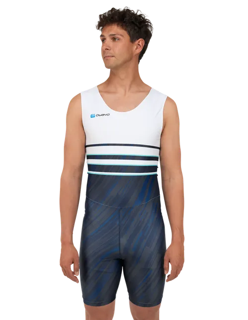 The model is 190 cm  and is wearing a size 7 Long